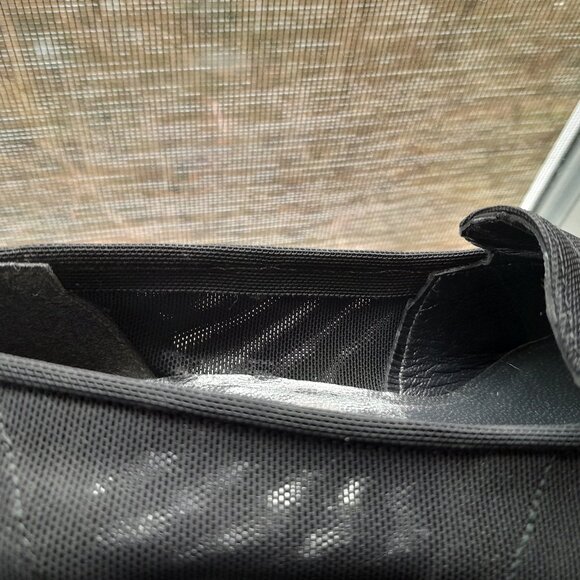 Rare Vintage Stuart Weitzman Black Mesh Pumps - Picture 5 of 7